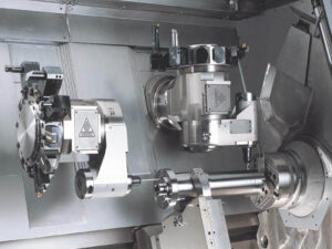 機(jī)芯是塔鐘的執(zhí)行部分，由齒輪、蝸輪蝸桿、齒輪箱、聯(lián)軸器等構(gòu)成，金針?biāo)姷臋C(jī)芯皆由精密設(shè)備制造而成